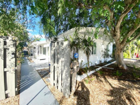 Lovely 2-Bedroom Apartment in Key West-like Home